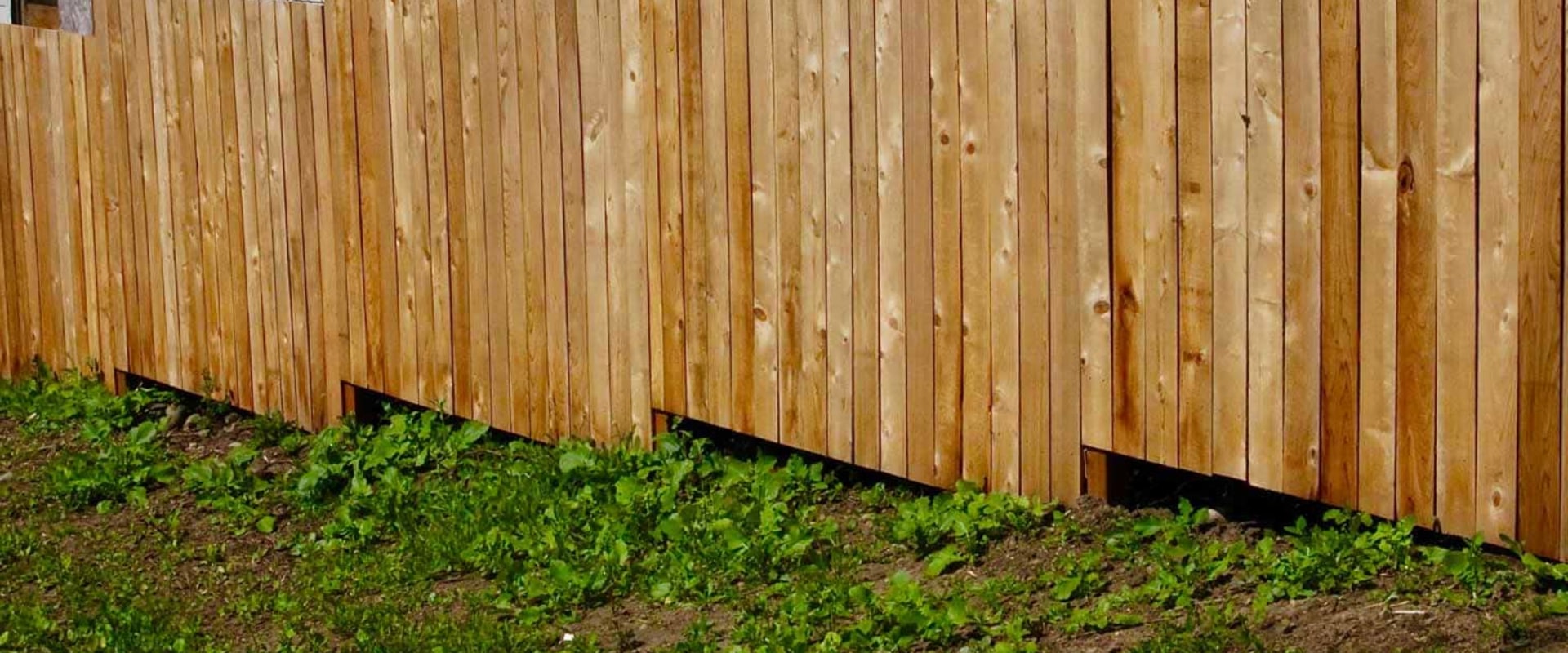 The Pros and Cons of Installing a Fence Yourself